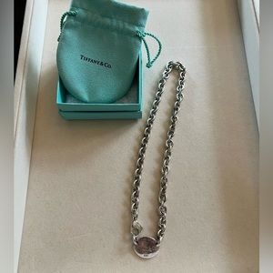 Authentic Tiffany’s “Return to Tiffany” oval chocker necklace